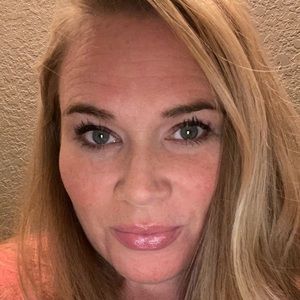 Meet your Posher, Amie